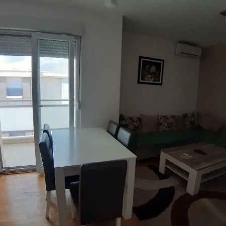 아파트 Apartman